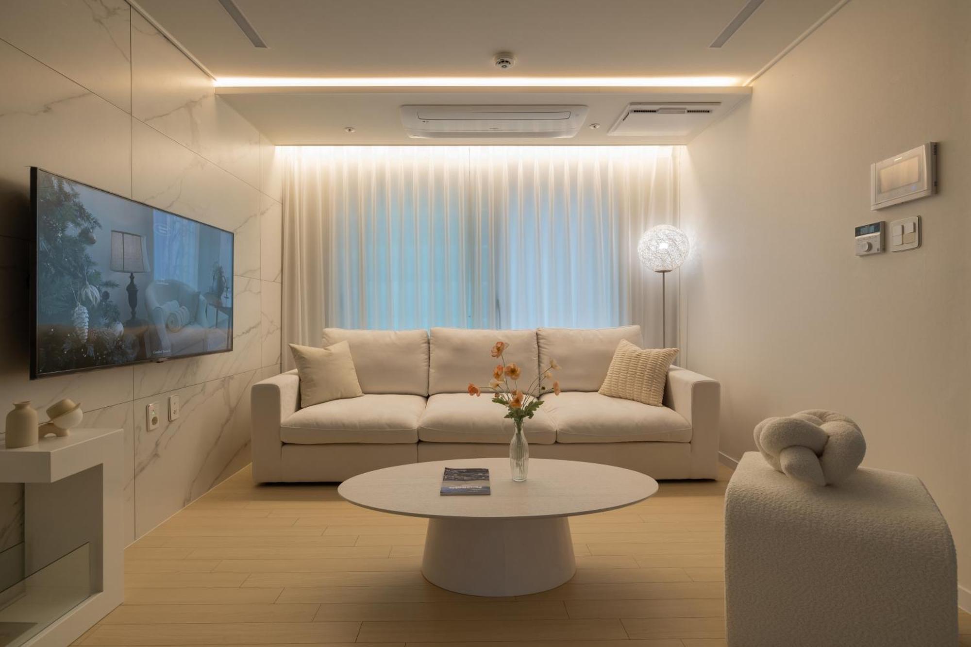 Apartment The Eight 8 Hongdae Seoul