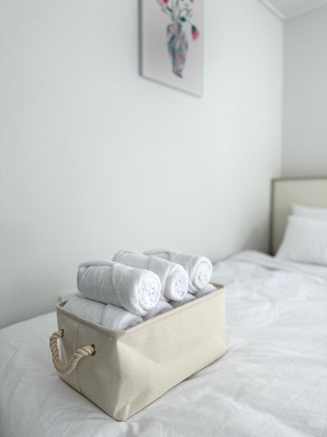 The Eight 8 Hongdae Apartment
