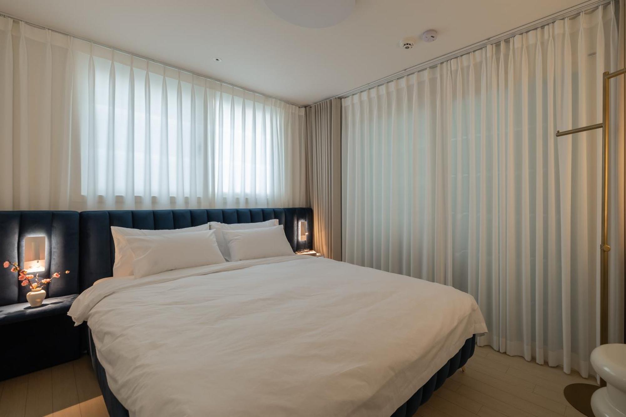 Apartment The Eight 8 Hongdae