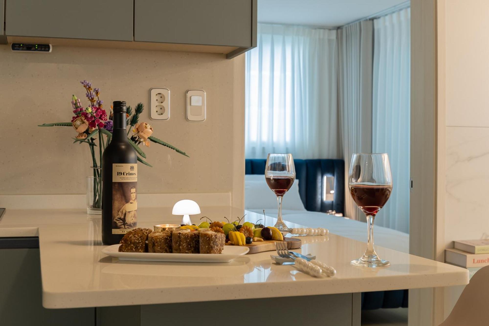 Apartment The Eight 8 Hongdae Seoul